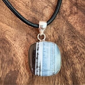 925 sterling silver Owyhee Blue Opal Stone Pendant Necklace Rope Womens Jewelry